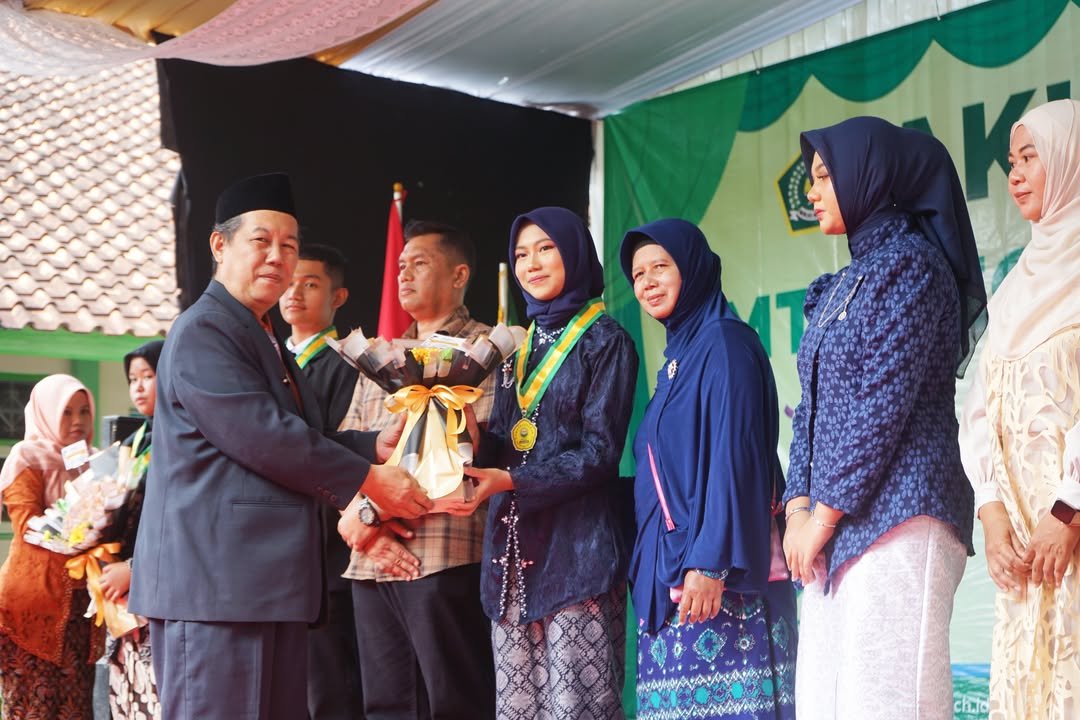 Gambar 2